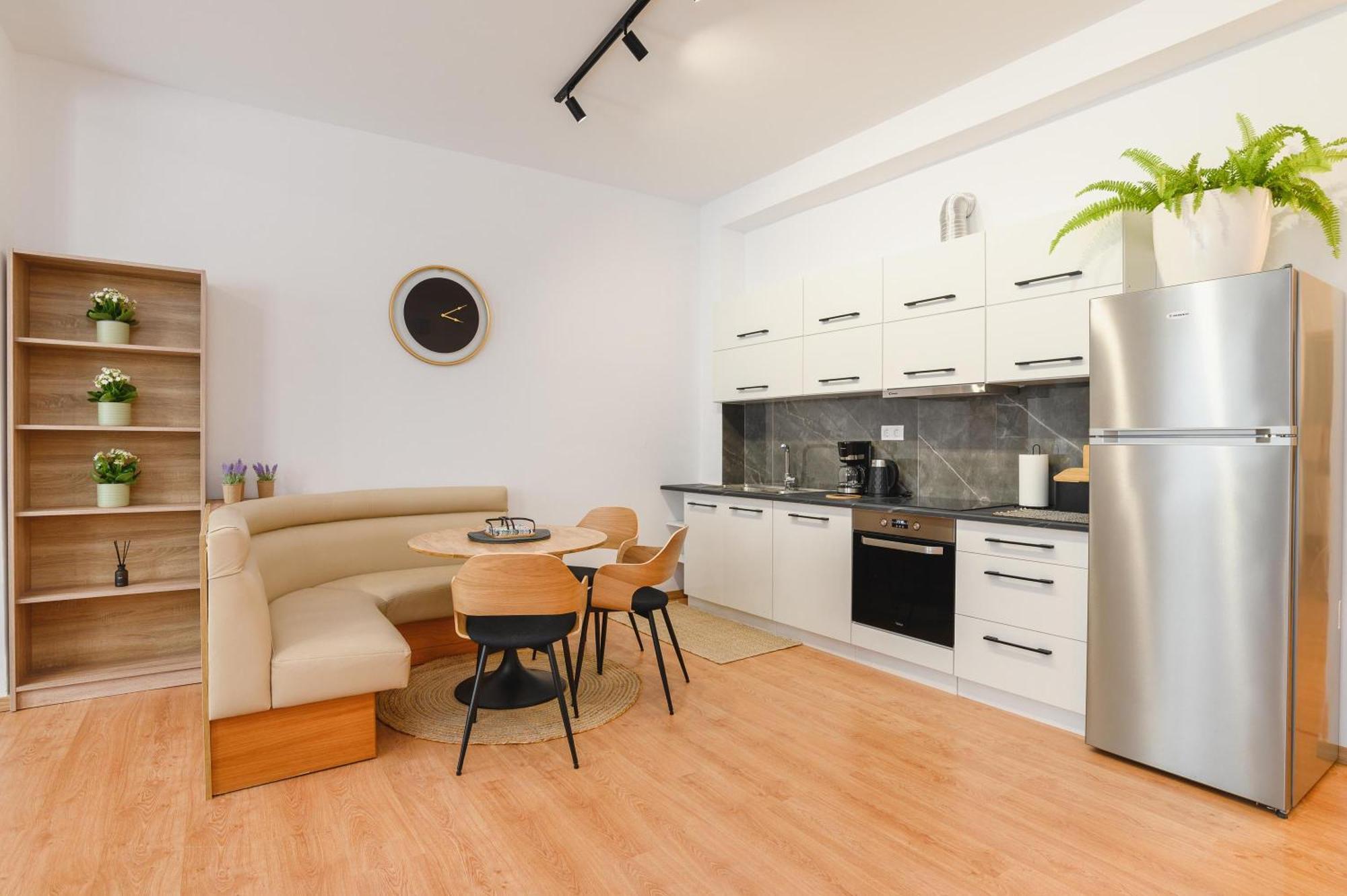 Mandraki City Center Apartments Rhodes City Bagian luar foto