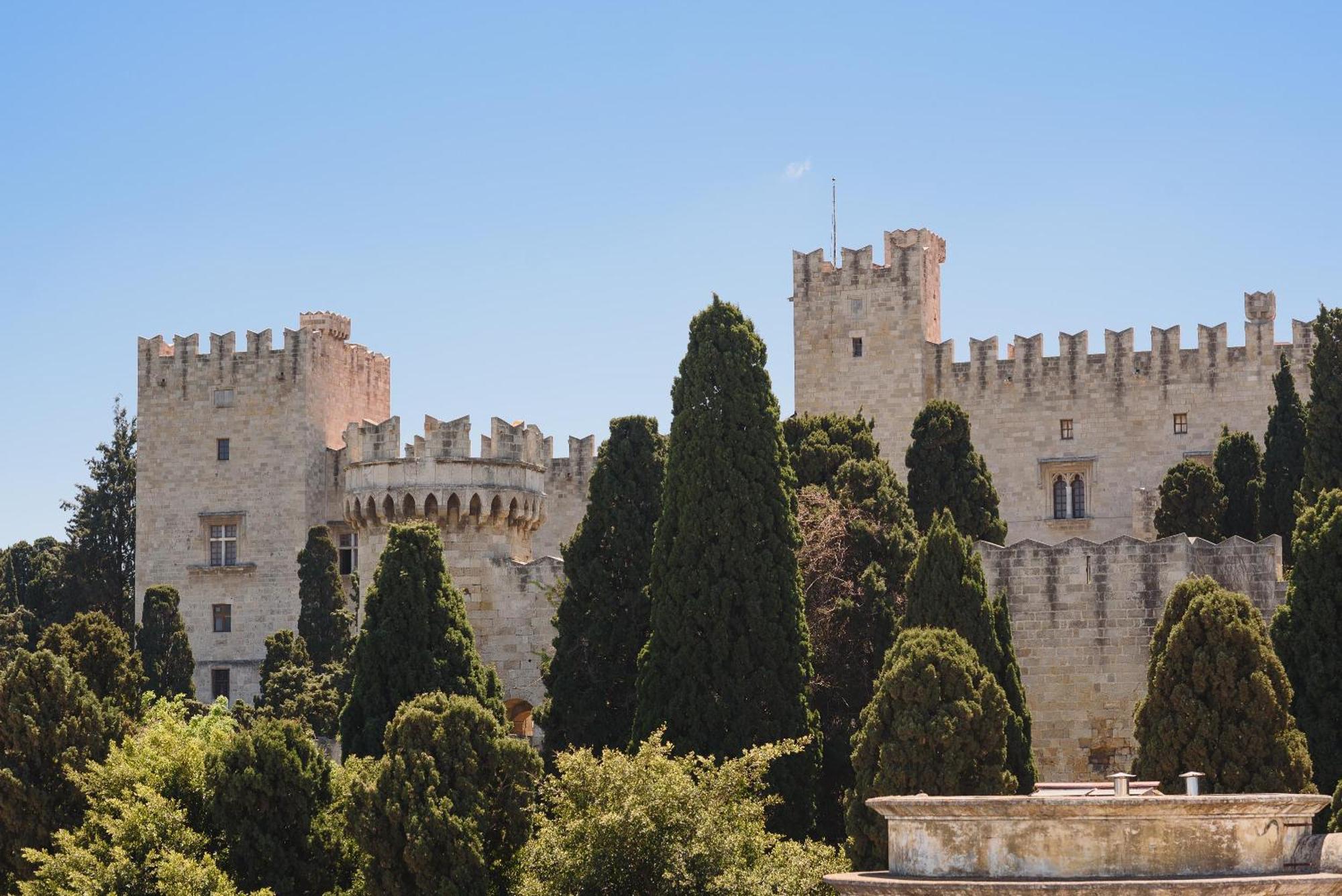 Mandraki City Center Apartments Rhodes City Bagian luar foto